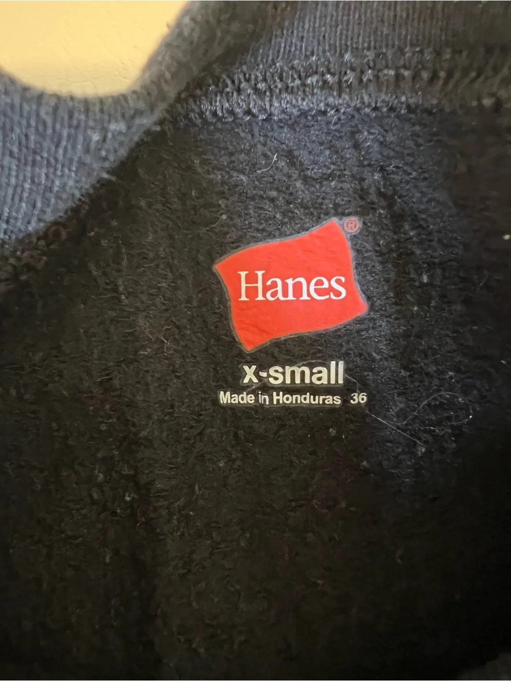 Hanes Men's Black Crewneck Sweatshirt